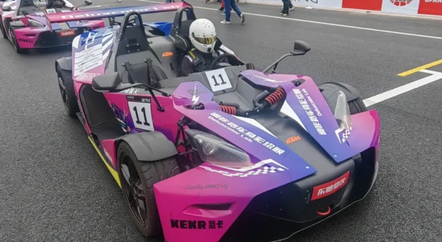 Dikalu (DCL) Makes Grand Debut with Chengdu Tianfu International Circuit's Inaugural Event, Showcasing Personalized Style on the Professional Track